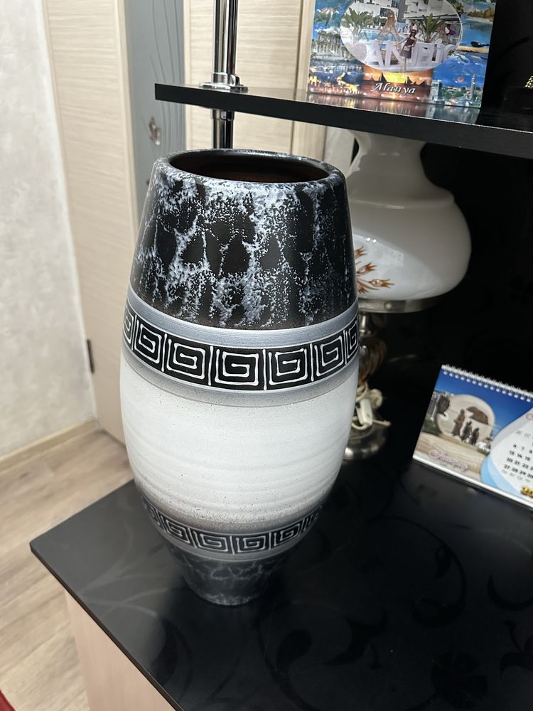 Ваза для цветов.