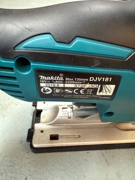 Makita DJV181Z fierastrau vertical cu acumulator 18 V