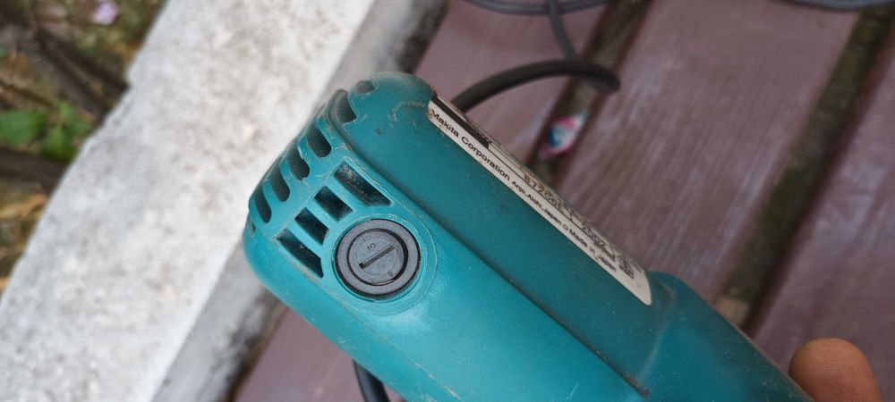 makita 9032  masina de sefuit cu banda