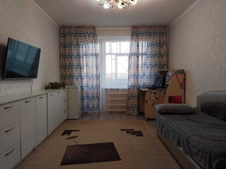 Продаю 2-комнатную квартиру УП на 8 мкр!