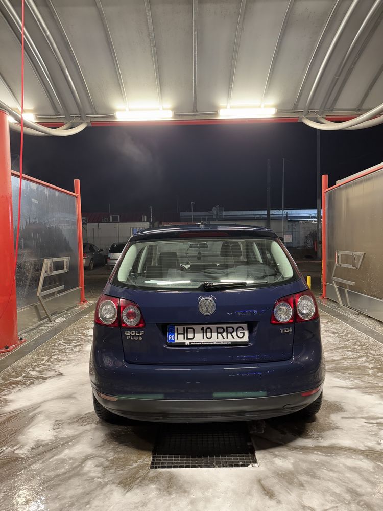 GOLF 5 Plus 2007 1.9TDI-probleme la chiuloasa,citeste descrierea.