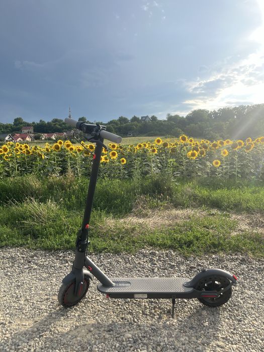 Trotinetă electrică în stare foarte bună – 31 km/h!