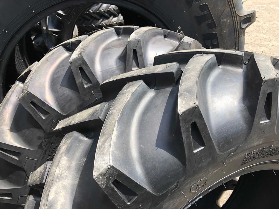 Anvelope pentru TRACTOR 13.6-24 marca OZKA cu 8PLY cauciucuri noi