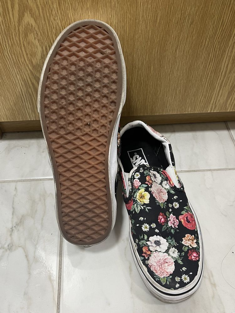 Teneși Vans low