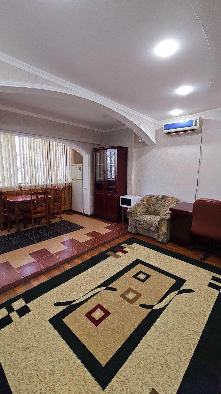 Сдам евро квартиру на Ойбек Космонавт Цум