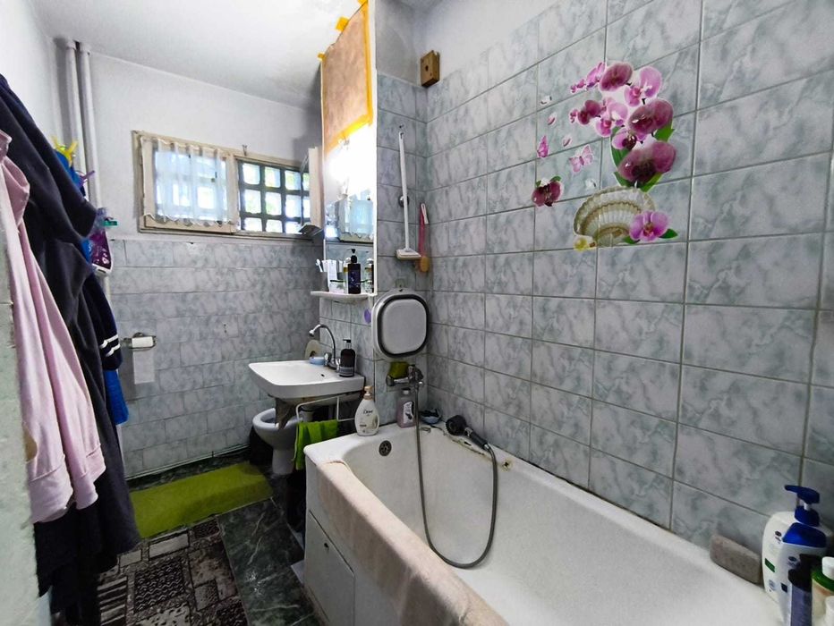 Apartament cu 2 camere Bd.  Primaverii -Podu Ros  et 1 bloc fara risc