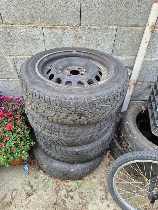 185 65 r15 Cauciucuri anvelope Passat de iarna cu jante tabla