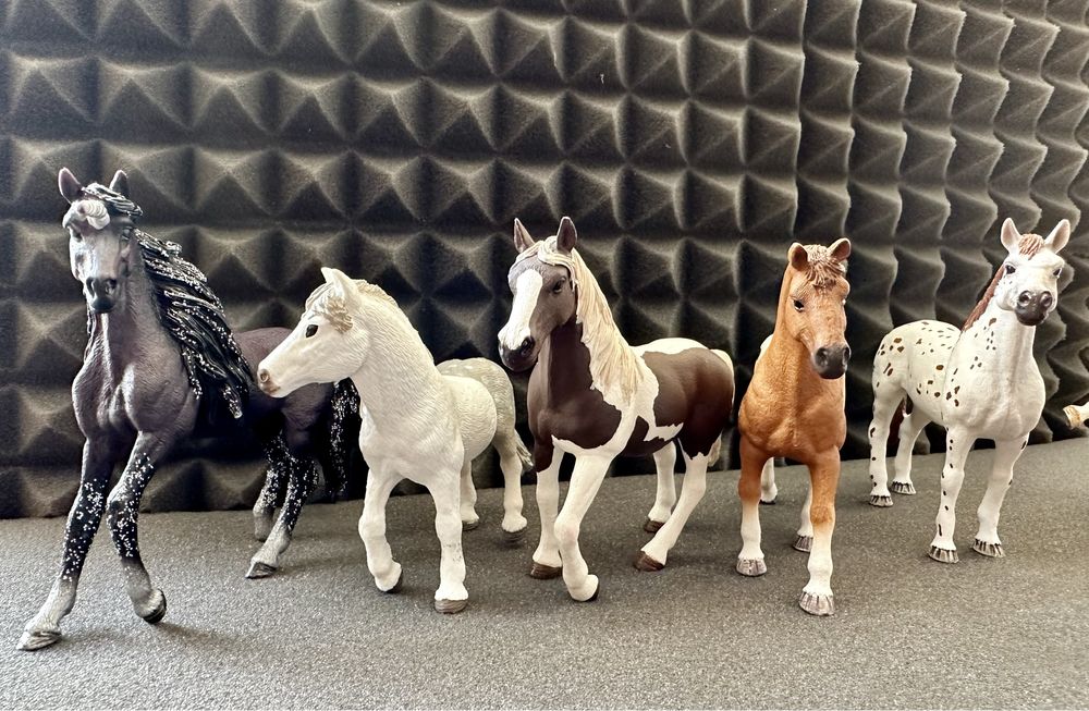 Lot Cai Schleich