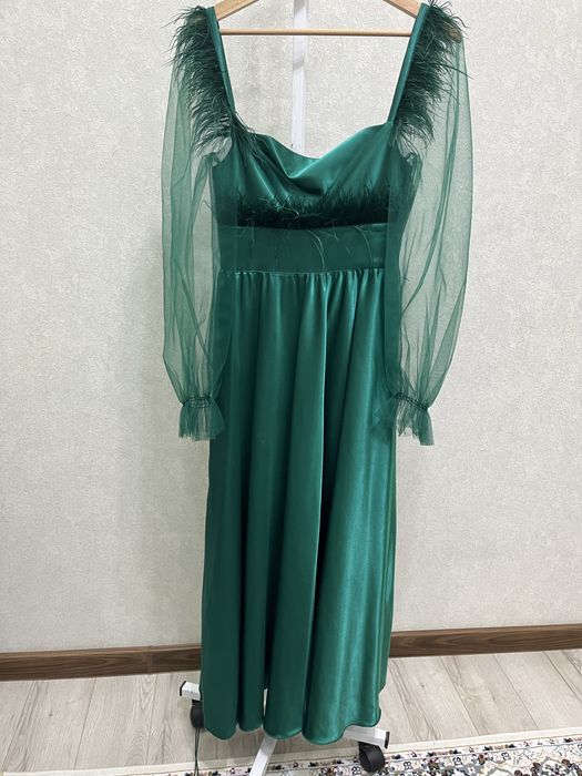 Платье вечернее