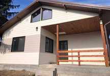 Casa modulara și garaje auto din structura metalica si panou sandwich