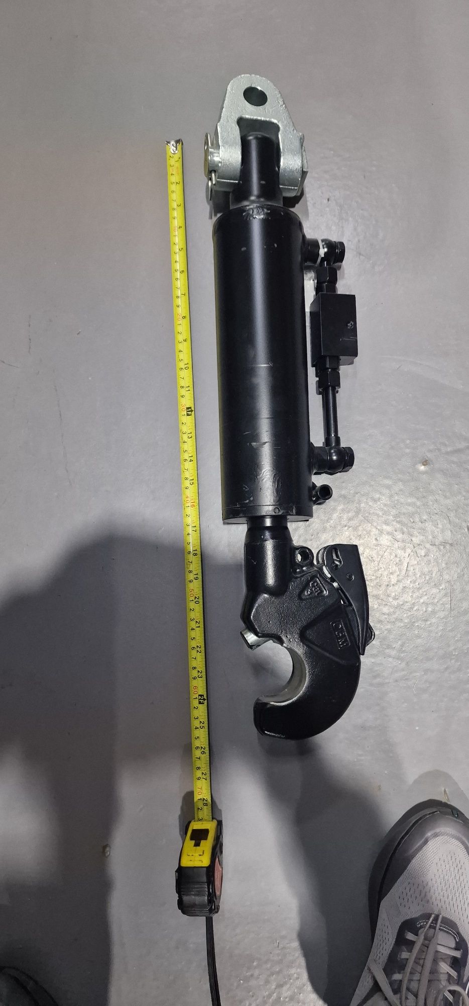 Tirant central stabilizator hidraulic tractor utilaje agricole toată g