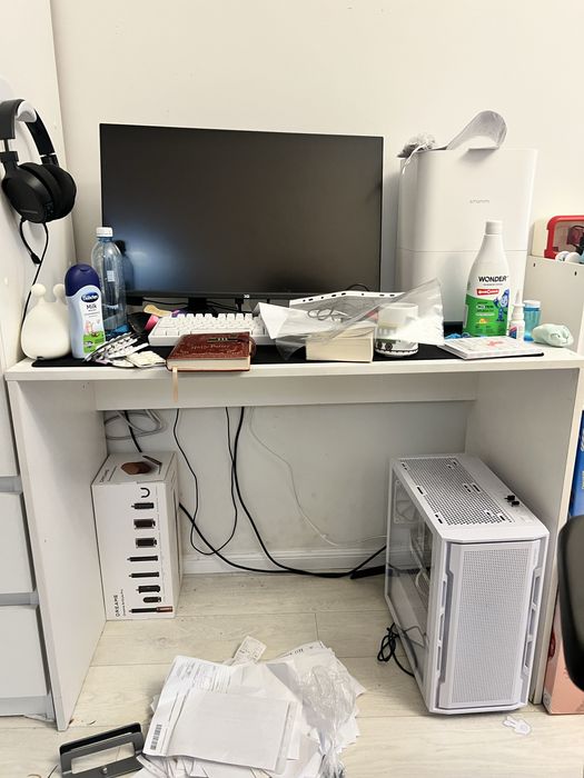 Продам компьютерный стол