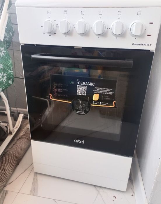 Продам плиту artel