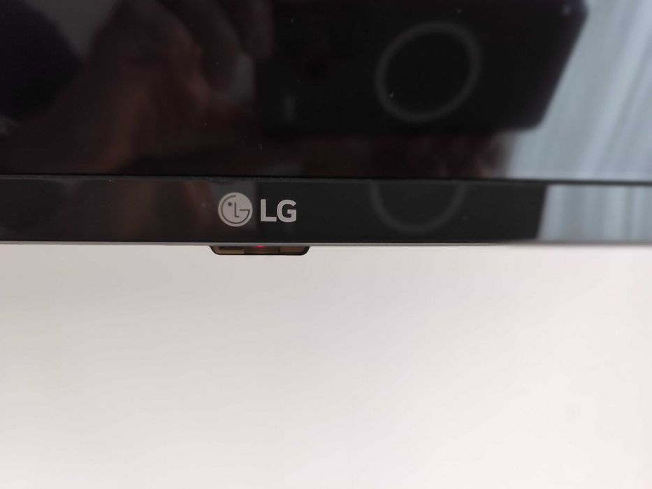 Телевизор LG 32"