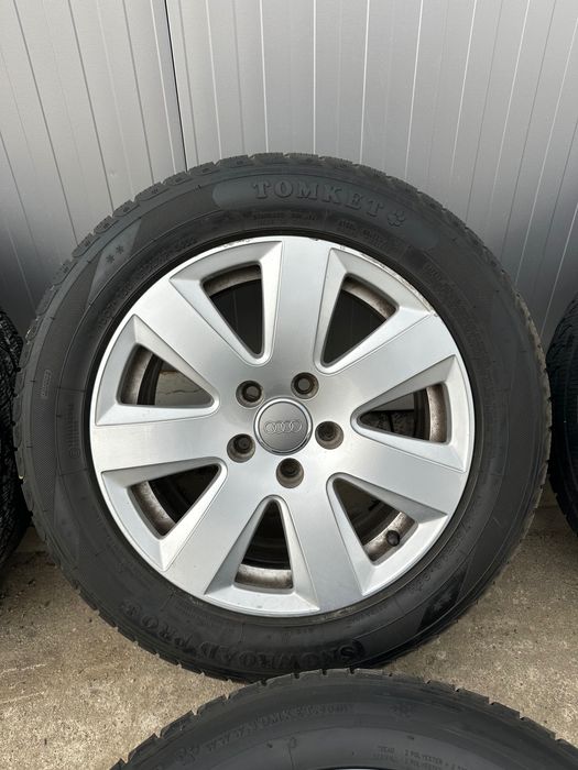Продавам комплект джанти със зимни гуми 225/55R16 99H – като нови!