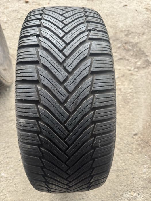 1x 225/45/17 Michelin