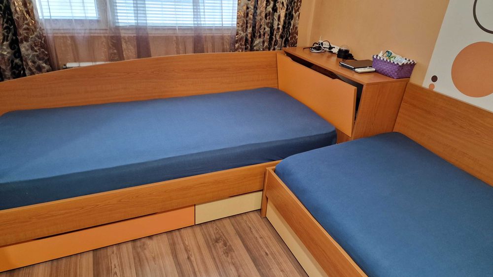 Ъглови легла и скрин