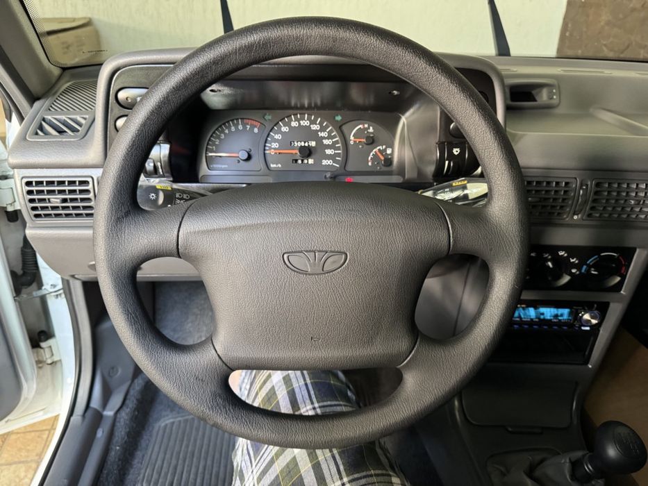Продам свою Daewoo Nexia 1