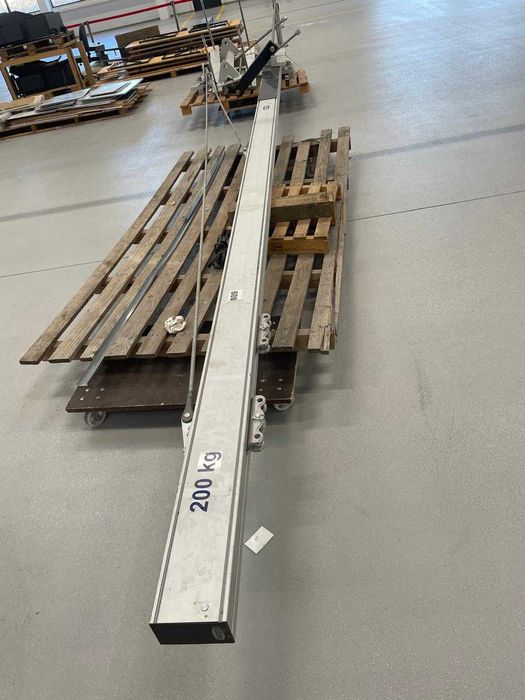 Brat pivotant aluminiu lungime 7m sarcina 200kg pentru macara