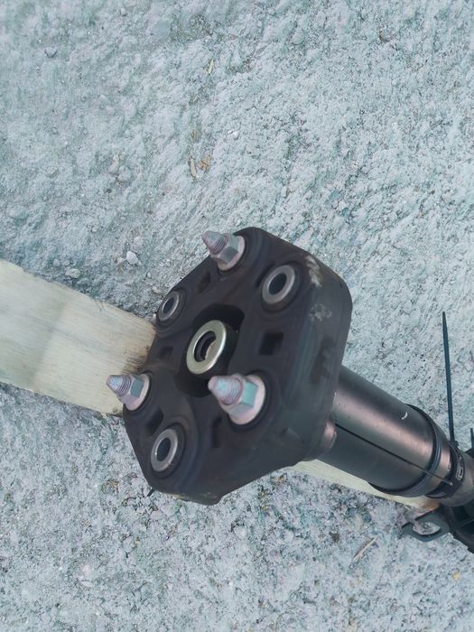 Кардан карданен вал Mazda cx60