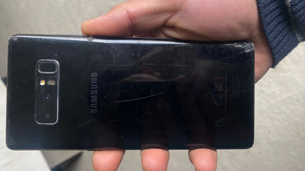 Samsung note 8 sotiladi srochna