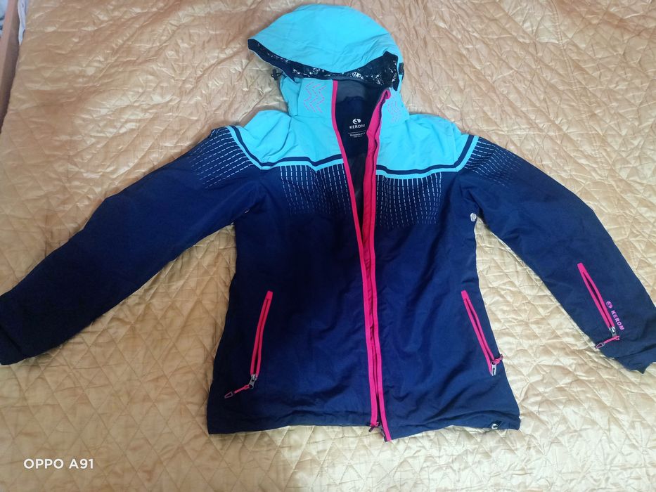 Женский горнолыжный костюм