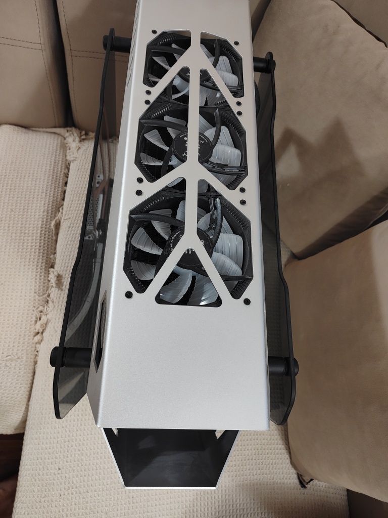 Геймърски настолен компютър Ryzen 3600 RTX 3060 12GB