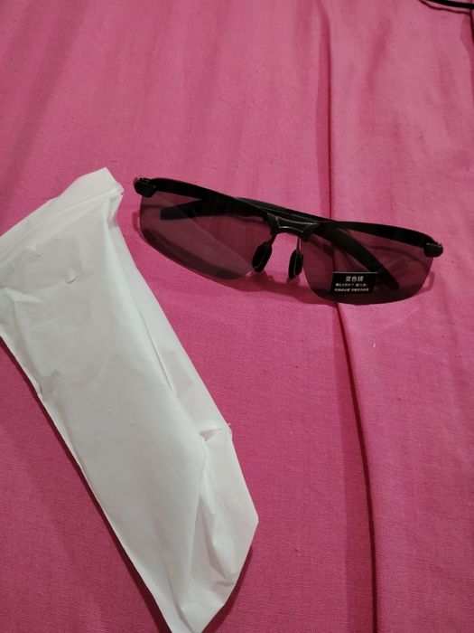 Очки антифара новые, барсетка на пояс, на карабине