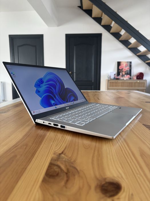 Acer 14”• i5-11th gen (Generatia 11)• SSD 512• Bateria 5 ore• geanta..