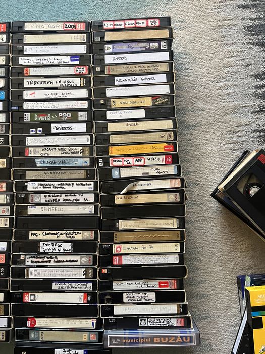 Casete video VHS Romanesti inregistrate la TV