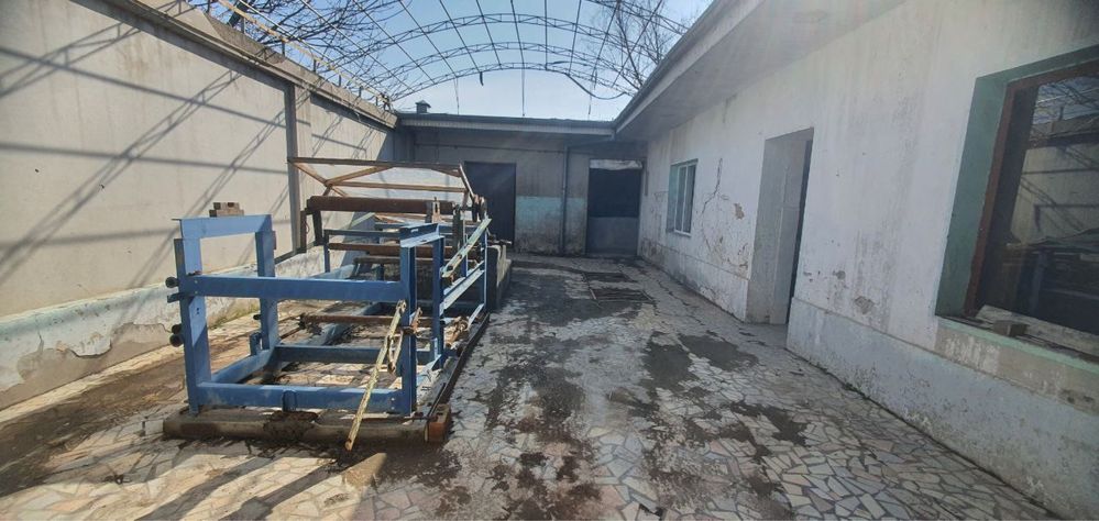 Мехнат келес темир йулга якин арзон сотилади