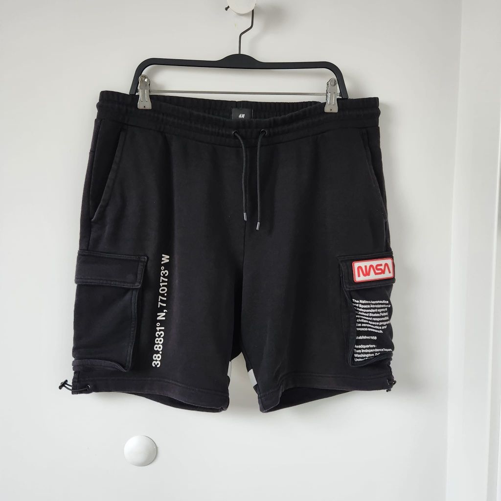 Мъжки къси панталони H&M размер XL