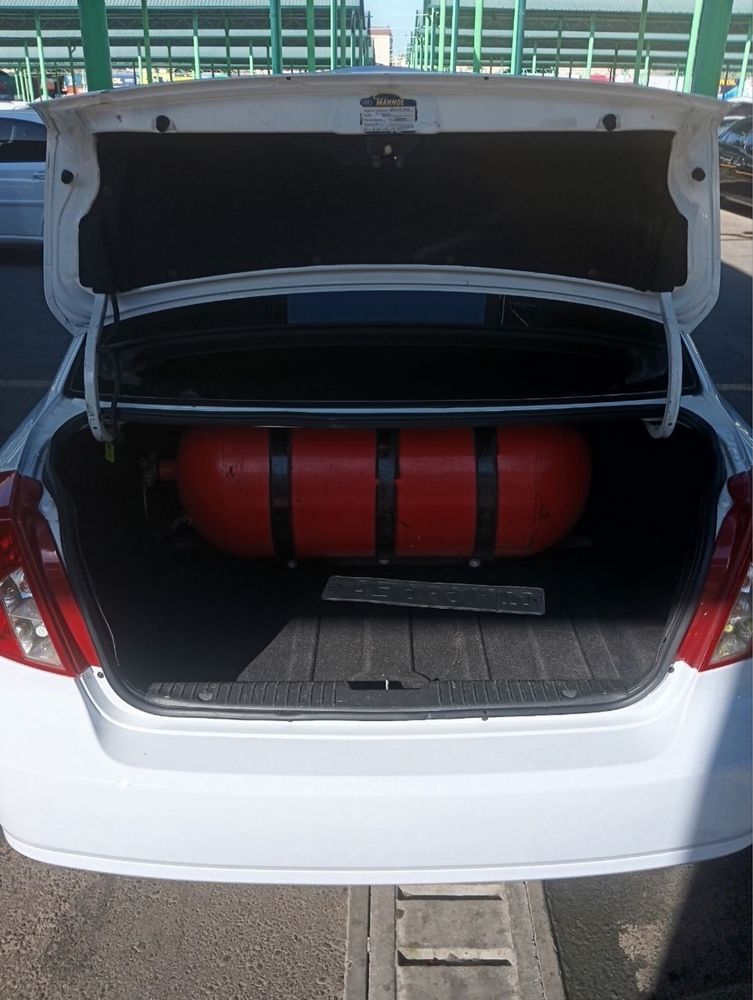Lacetti 2010-yil