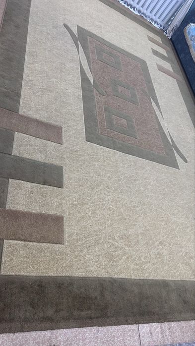 Продам      ковер