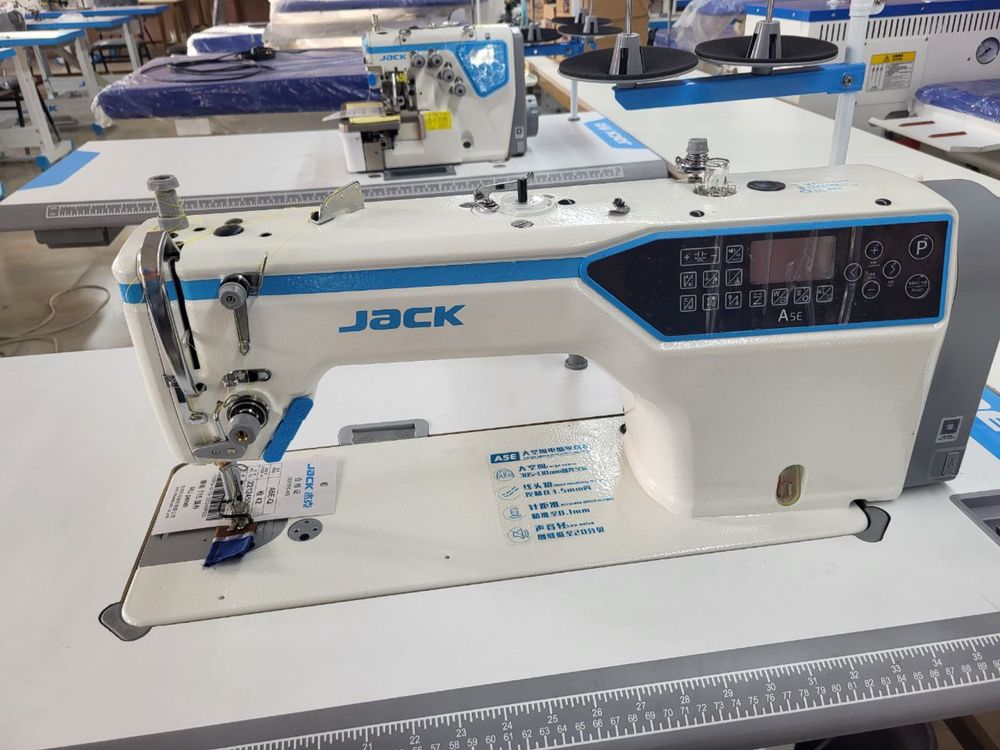 Jack tikuv moshinalari sotiladi hamma modellaridan bor yengi karobkada