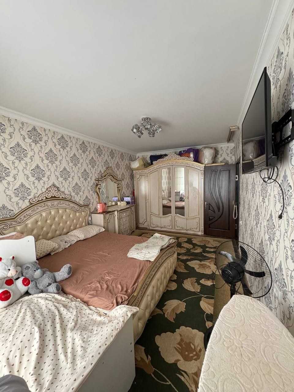 КАРАТАШ 3 хона 3 этаж. жуда зур локация. 74м2. Z.