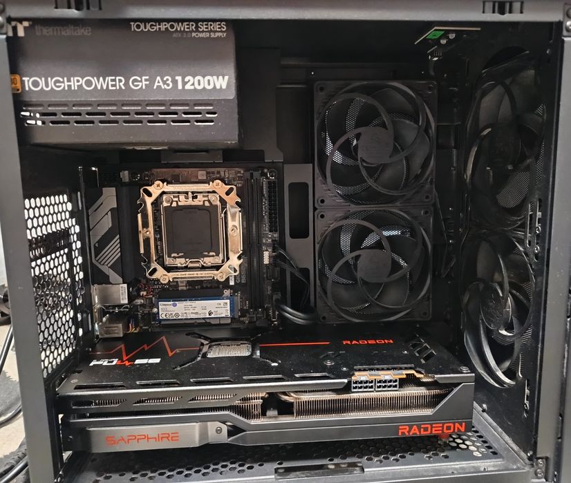 PC Gaming / Piese / ITX B650I WIFI BT / RX 7900 XT 20GB / 1TB / 1200W