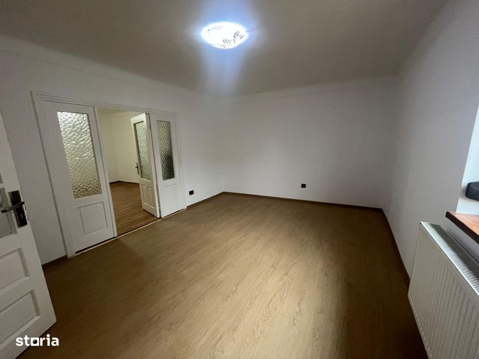 Casă de vânzare în zona Pompieri - Focșani