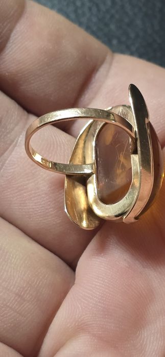 Inel aur chihlimbar natural Rusia