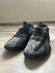 Adidas yeezy обувки