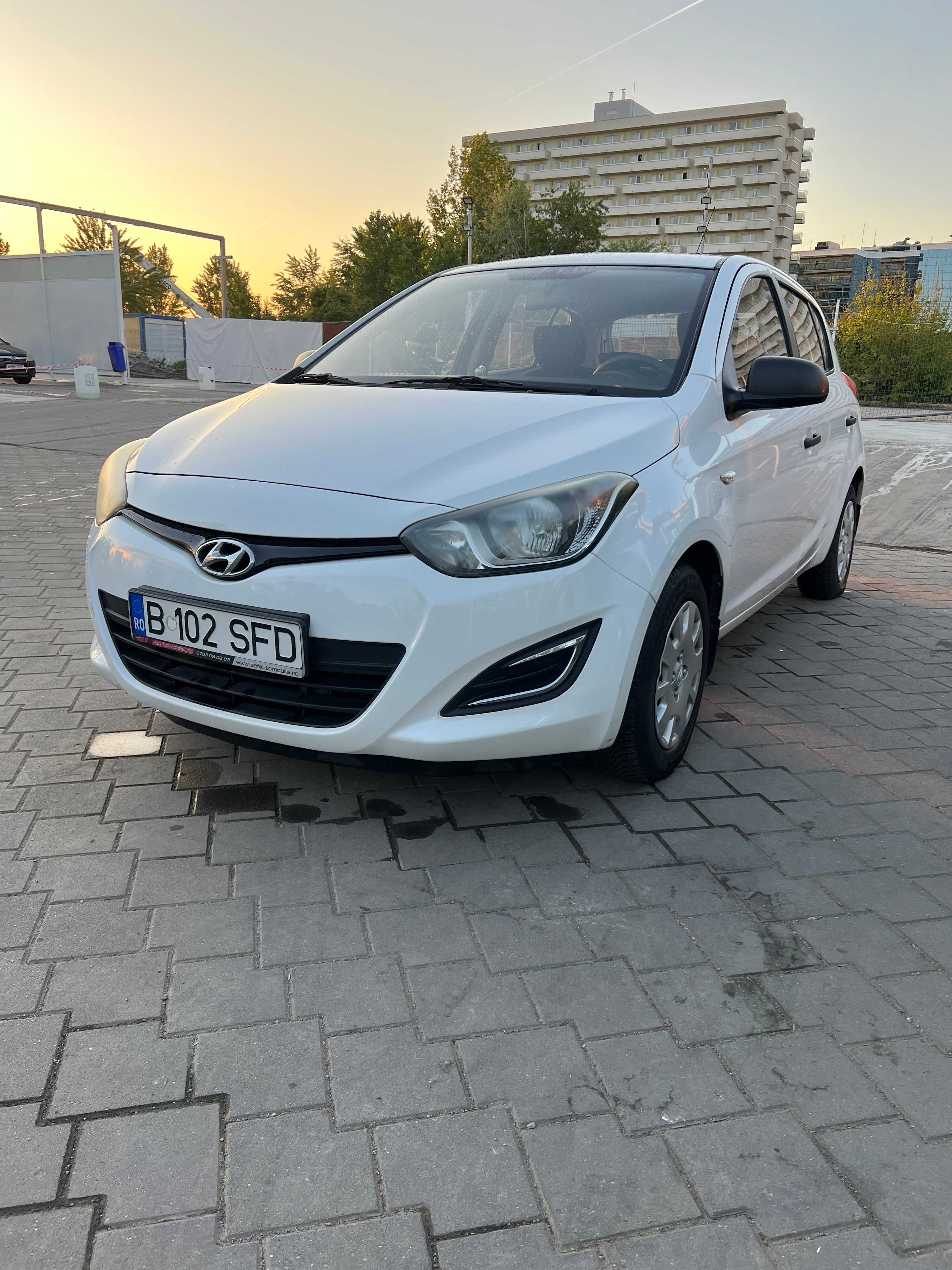 Hyundai i20 2014, 80.000 km reali