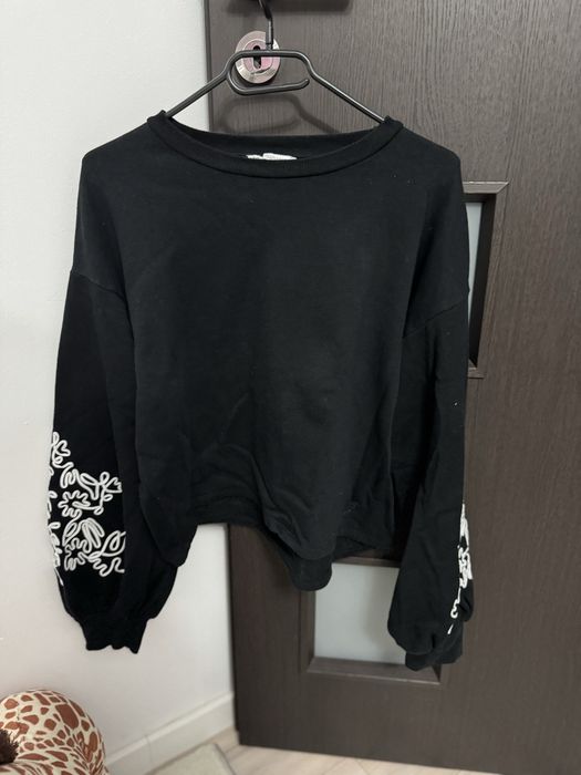 Bluza de molton Zara, marimea XS, in stare foarte buna.