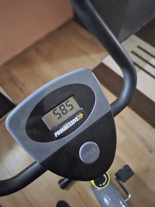 Vand bicicleta fitnes achizitionata de 2 luni