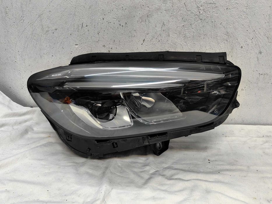 Оригинален фар Мерцедес Б 247  Mercedes B 247 Full Led