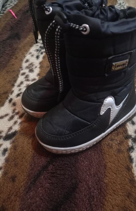 Продам детские сапоги