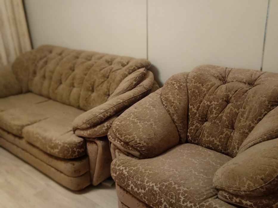 Диван и два кресла