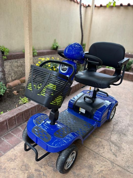 Електрическа четириколка MaxMotors