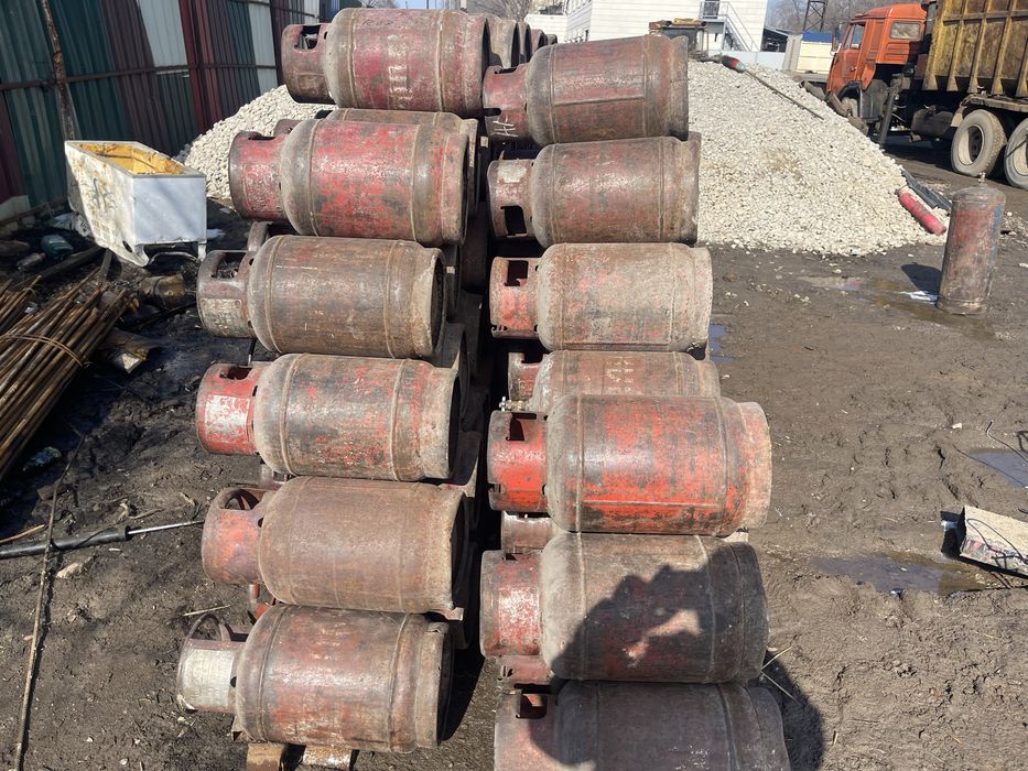 Продам газовые баллоны БУ маленькие в хорошем состоянии