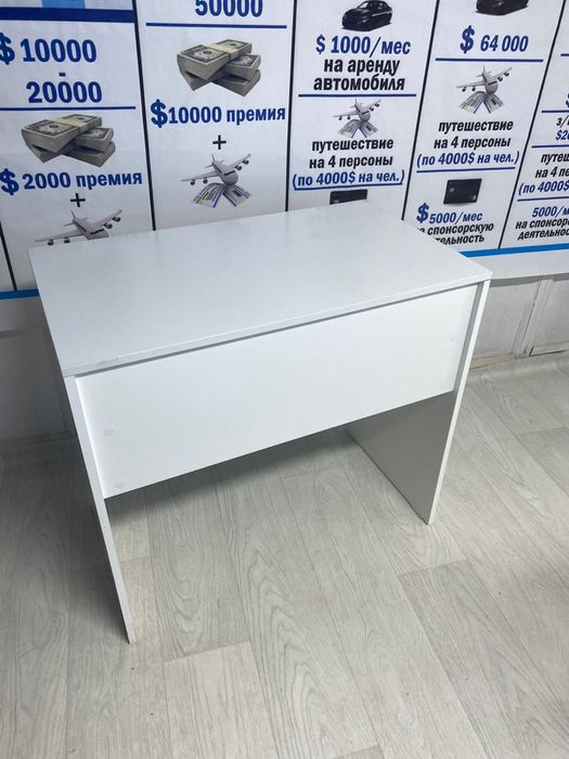 Продается б/у Шкаф и стол