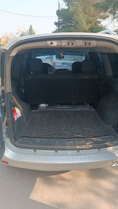 Srochna Lada largus sotiladi yoki variantga beriladi.